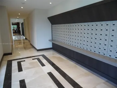20515 E Country Club Drive Aventura FL 33180
