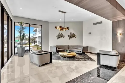 20515 E Country Club Drive Aventura FL 33180