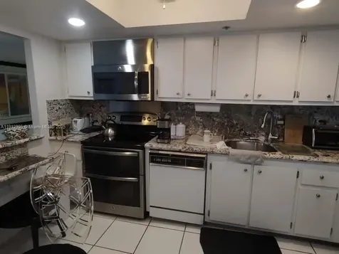20515 E Country Club Drive Aventura FL 33180