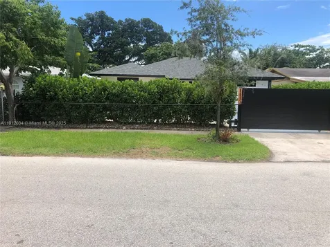1418 NW 11th Street Fort Lauderdale FL 33311