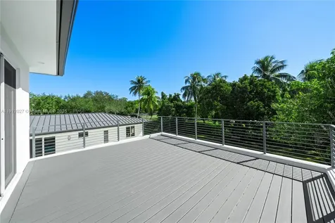 7950 SW 54th Avenue Miami FL 33143
