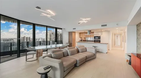 1000 Brickell Plaza Miami FL 33131