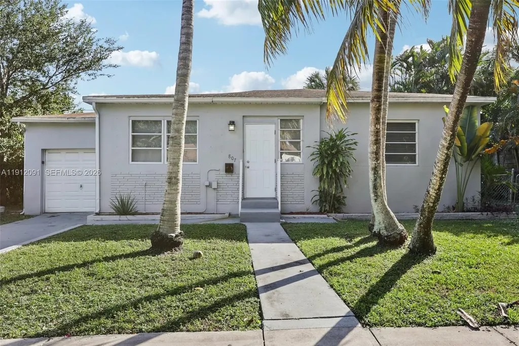 807 N 26th Avenue Hollywood FL 33020