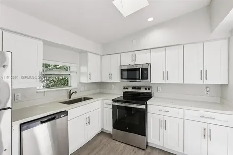 807 N 26th Avenue Hollywood FL 33020