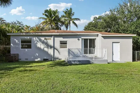 807 N 26th Avenue Hollywood FL 33020