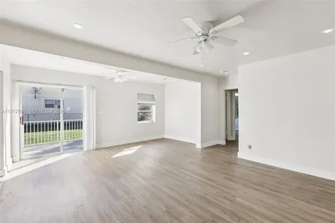 807 N 26th Avenue Hollywood FL 33020