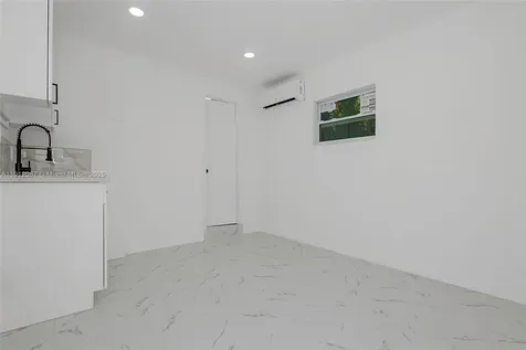 731 NE 16th Street Fort Lauderdale FL 33304