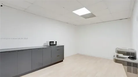 10460 Quail Roost Drive Cutler Bay FL 33157