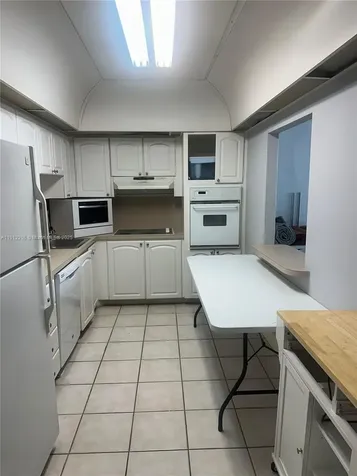 19390 Collins Avenue Sunny Isles Beach FL 33160