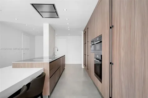 6103 Aqua Avenue Miami Beach FL 33141