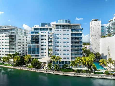 6103 Aqua Avenue Miami Beach FL 33141