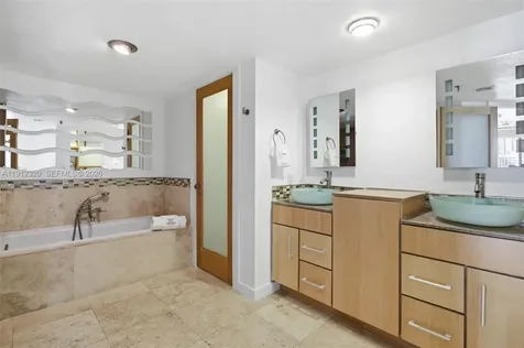 520 Brickell Key Drive Miami FL 33131