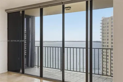 520 Brickell Key Drive Miami FL 33131