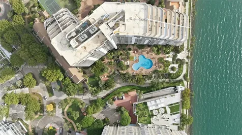 520 Brickell Key Drive Miami FL 33131