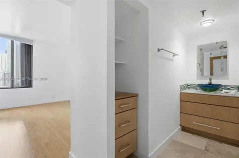 520 Brickell Key Drive Miami FL 33131