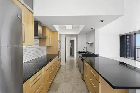 520 Brickell Key Drive Miami FL 33131