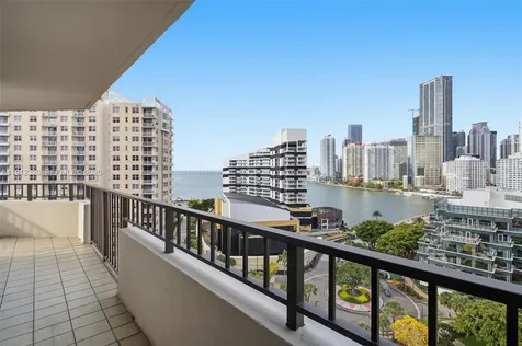 520 Brickell Key Drive Miami FL 33131