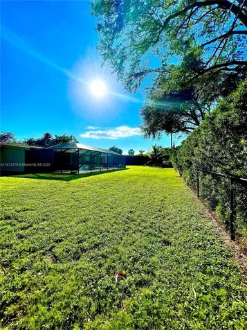 7305 SW 132nd Street Pinecrest FL 33156