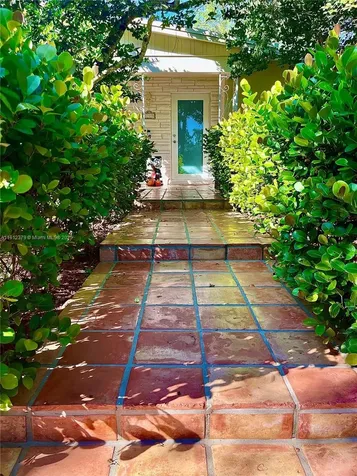 7305 SW 132nd Street Pinecrest FL 33156