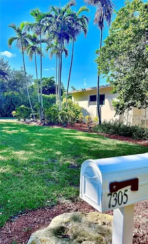 7305 SW 132nd Street Pinecrest FL 33156