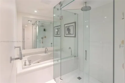 520 West Avenue Miami Beach FL 33139