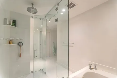 520 West Avenue Miami Beach FL 33139
