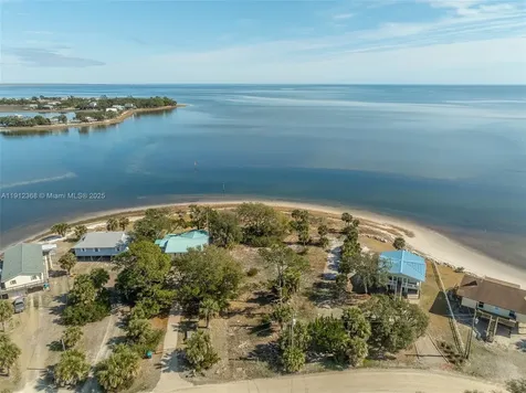 197 Beaty Taff Drive Other City - In The State Of Florida FL 32327
