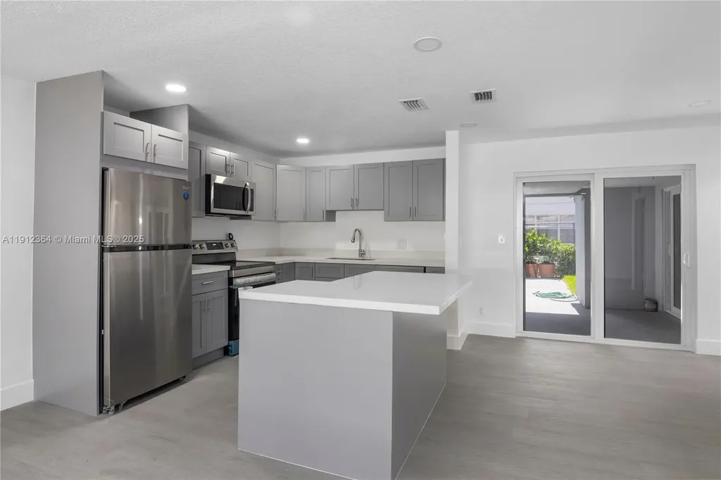 1750 NE 52nd Street Fort Lauderdale FL 33334