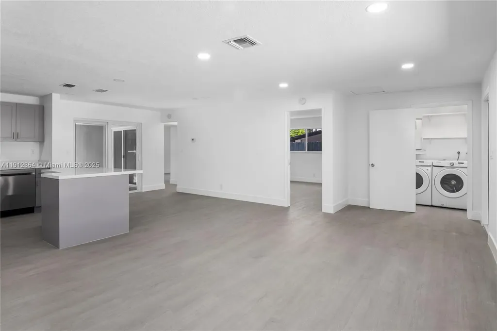 1750 NE 52nd Street Fort Lauderdale FL 33334