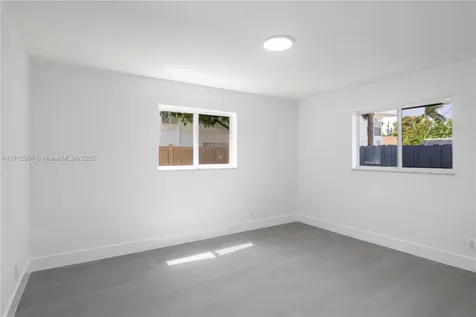 1750 NE 52nd Street Fort Lauderdale FL 33334