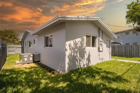 1750 NE 52nd Street Fort Lauderdale FL 33334