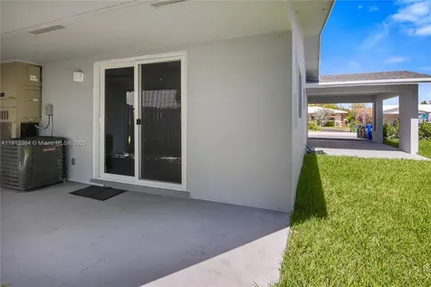 1750 NE 52nd Street Fort Lauderdale FL 33334