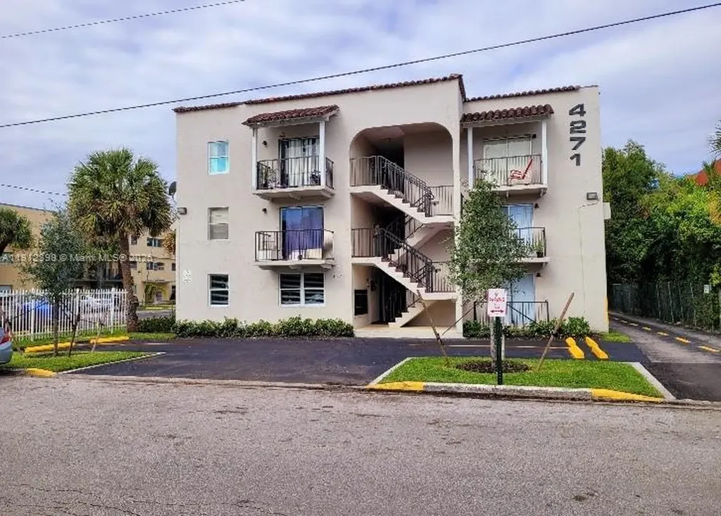 4271 NW South Tamiami Canal Drive Miami FL 33126