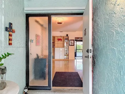 2321 NW 102nd Way Pembroke Pines FL 33026