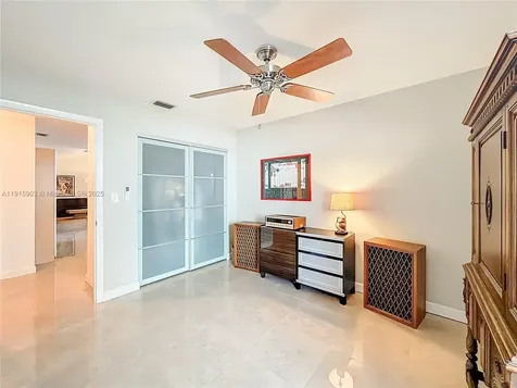 2321 NW 102nd Way Pembroke Pines FL 33026