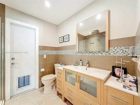 2321 NW 102nd Way Pembroke Pines FL 33026