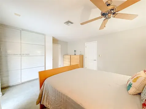 2321 NW 102nd Way Pembroke Pines FL 33026