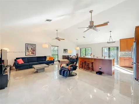 2321 NW 102nd Way Pembroke Pines FL 33026