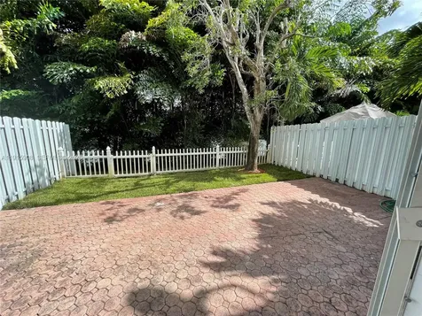 10159 NW 43rd Terrace Doral FL 33178