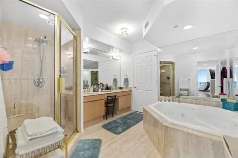 18671 Collins Avenue Sunny Isles Beach FL 33160