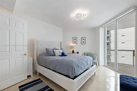 18671 Collins Avenue Sunny Isles Beach FL 33160