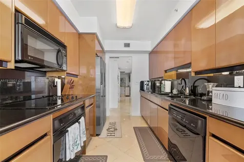 18671 Collins Avenue Sunny Isles Beach FL 33160