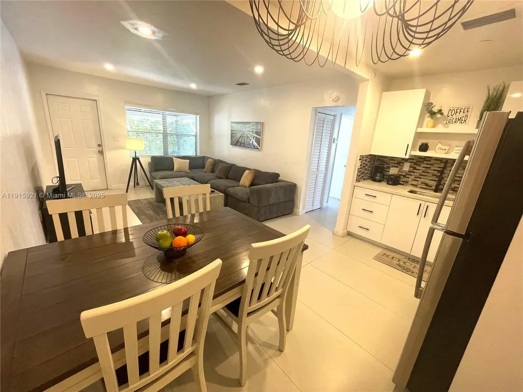 1211 NE 15th Avenue Fort Lauderdale FL 33304