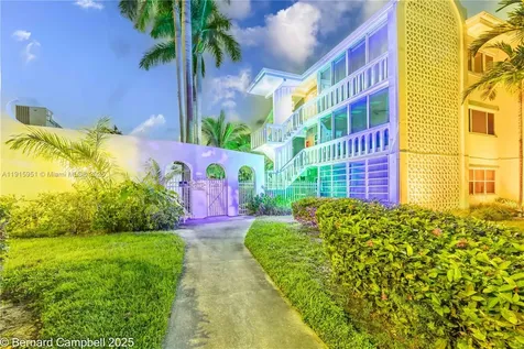 161 NE 10th Avenue Hallandale Beach FL 33009