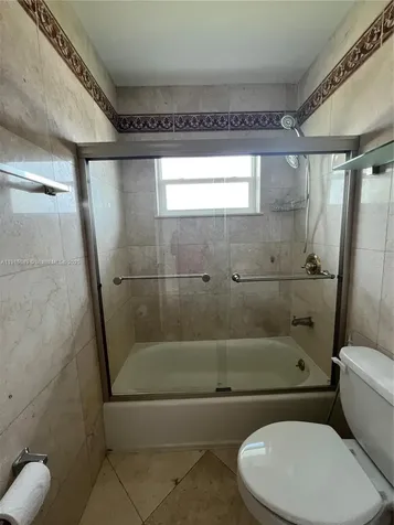 8700 SW 42nd Terrace Miami FL 33165