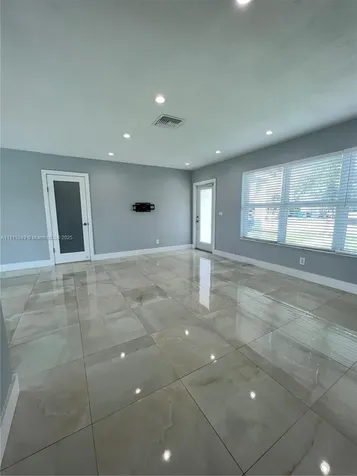 8700 SW 42nd Terrace Miami FL 33165