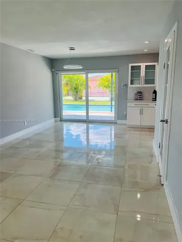 8700 SW 42nd Terrace Miami FL 33165