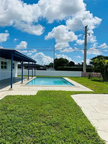 8700 SW 42nd Terrace Miami FL 33165