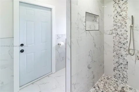 3405 SE 16th Place Cape Coral FL 33904
