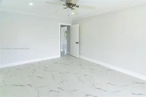 3405 SE 16th Place Cape Coral FL 33904